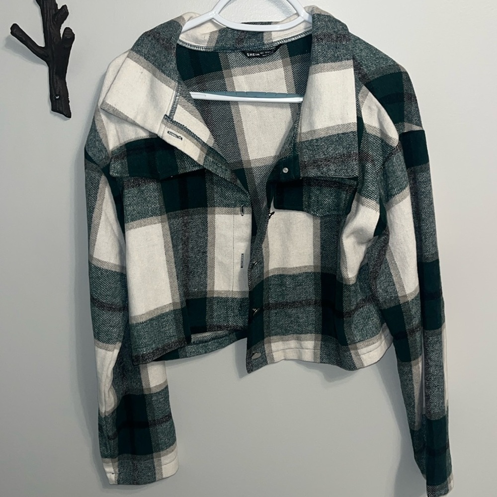 Cropped green plaid shacket